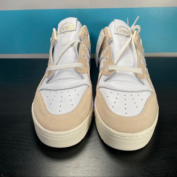 Adidas rivalry low off white leather shoes - Picture 2 of 8